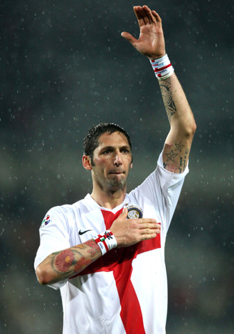 斯基拉：伊尔迪兹要求600万欧年薪，尤文可能报价500万加奖金（斯基拉：伊尔迪兹要价600万欧年薪，尤文或仅出500万欧+奖金）