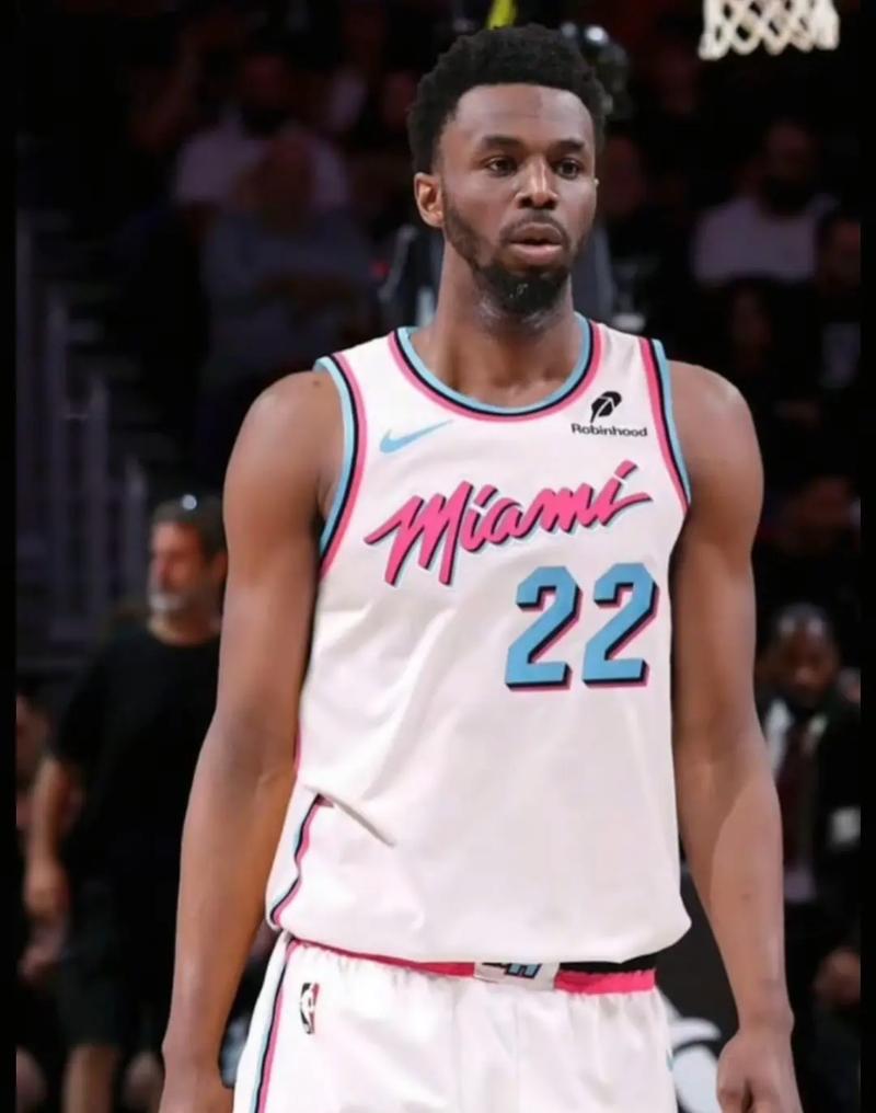 摩纳哥后卫特泽：真正的博格巴回来了，他有能力重返国家队（摩纳哥后卫特泽称博格巴已找回自我，具备重返国家队实力）