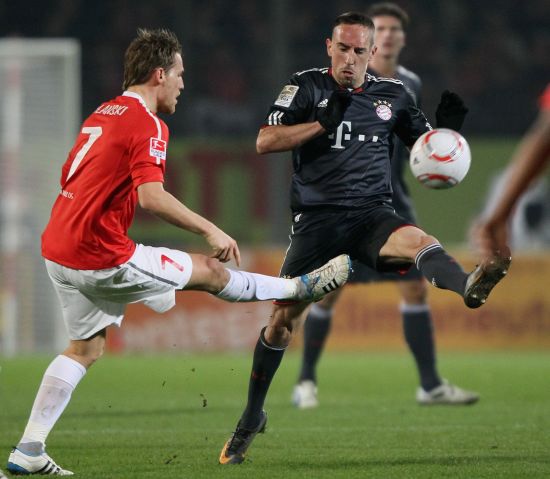 球王本色！迈阿密3-1夺美职联总冠军 梅西助攻双响+MVP+47冠（迈阿密3-1加冕美职联冠军 梅西两助攻当选MVP收获生涯第47冠）