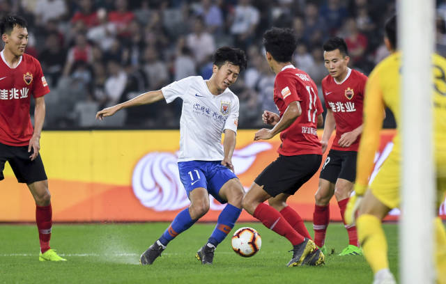 执教生涯意甲拿到1000分，斯帕莱蒂成历史第五人（斯帕莱蒂执教意甲积分达1000分，成为历史第5位达成者）