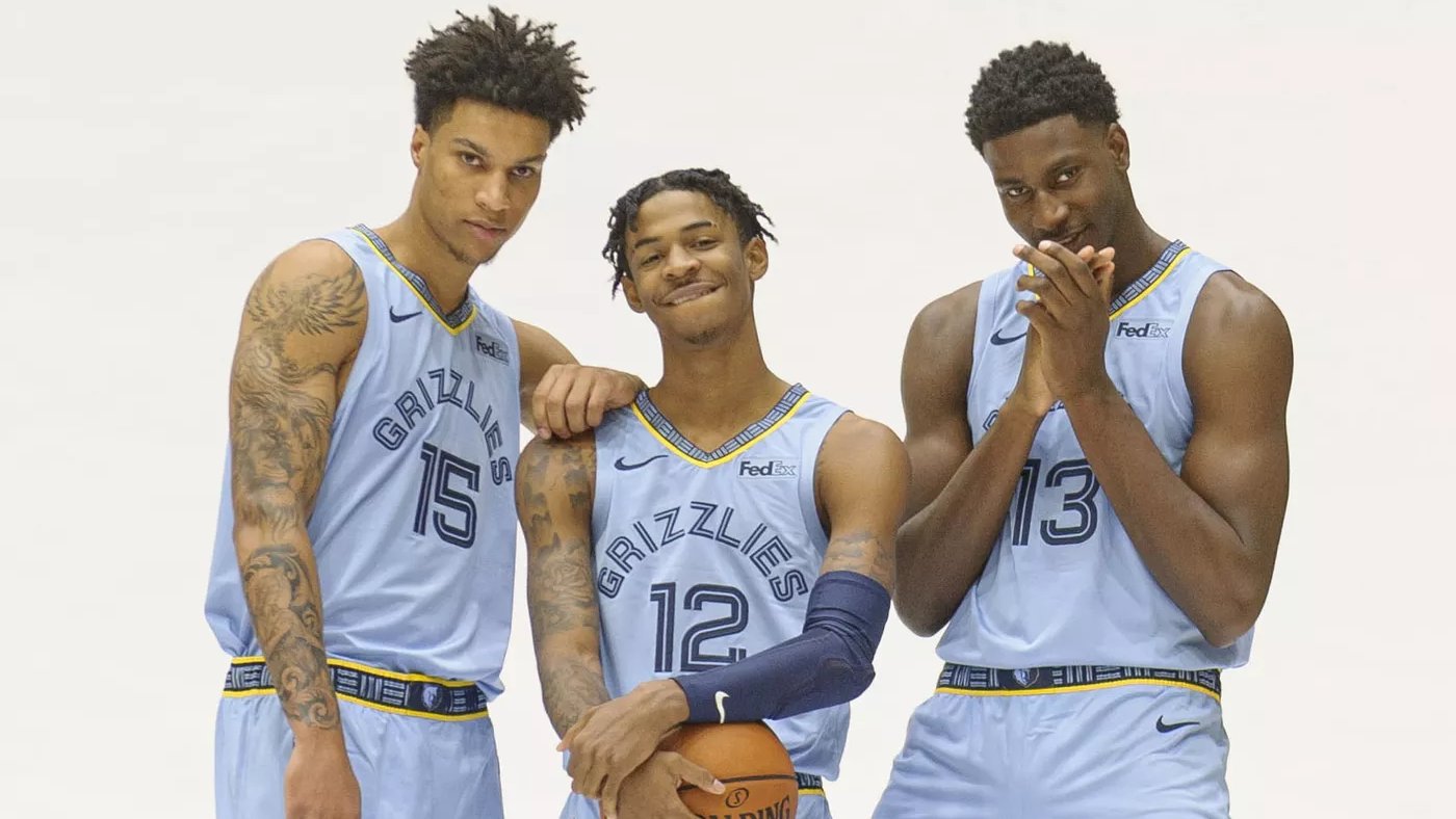 斯基拉：吉乌曾接近外租比萨，但切尔西希望让球员留在英超（斯基拉：吉乌一度接近租借加盟比萨，切尔西更倾向将其留在英超）