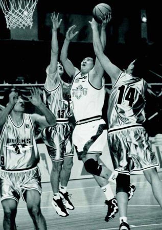 41岁罗本已成为职业板网球手，拥有3个积分世界排名第1980位（41岁罗本转战职业板网球：积分3分，世界排名第1980位）