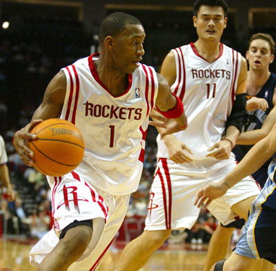 国脚关键进球助球队晋级淘汰赛（国脚关键破门，球队闯入淘汰赛）