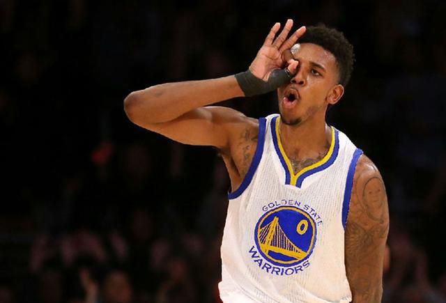 意大利女排3：0美国晋级总决赛四强！得分王埃格努20分！（埃格努轰20分，意大利女排3比0横扫美国，挺进总决赛四强！）